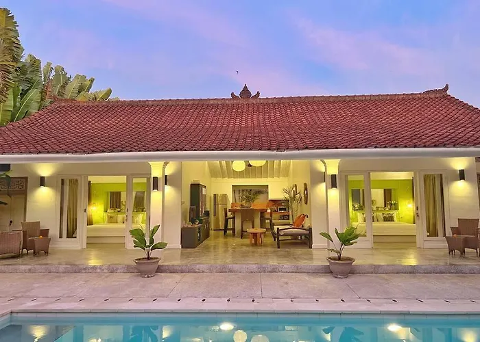 Fully Renovated Villa 3Br In Seminyak - Oberoi