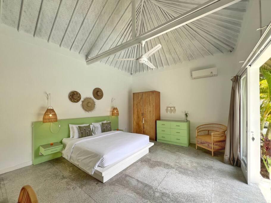 Villa Fully Renovated 3br In - Oberoi *