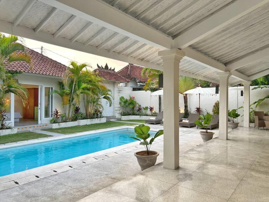 Fully Renovated 3br In - Oberoi Villa *