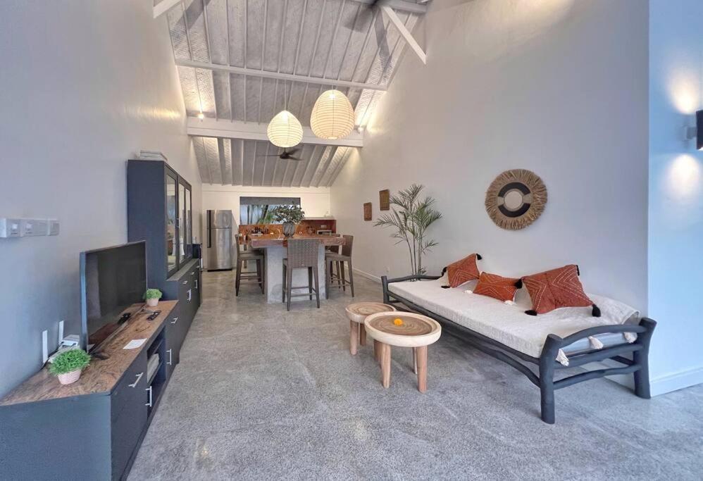Fully Renovated 3br In - Oberoi Villa Seminyak (Bali)