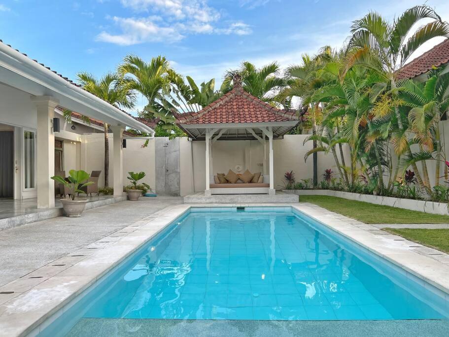Villa Fully Renovated 3br In - Oberoi