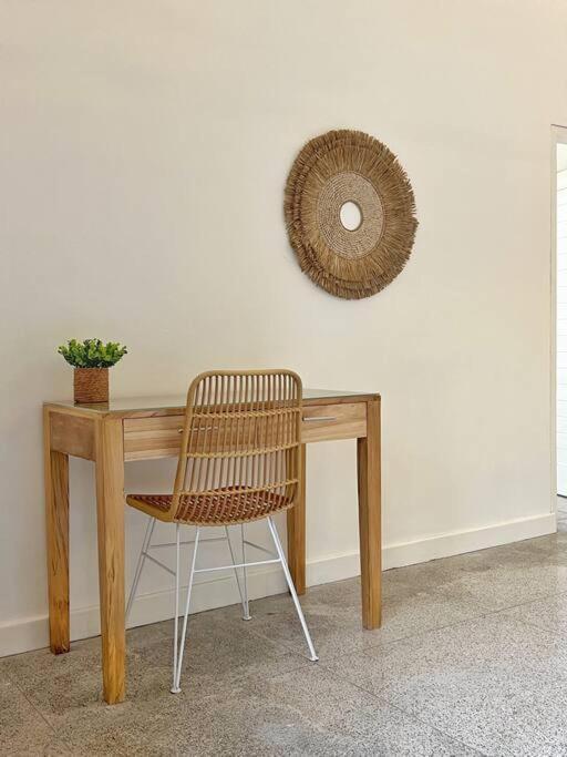 Fully Renovated 3br In - Oberoi Villa