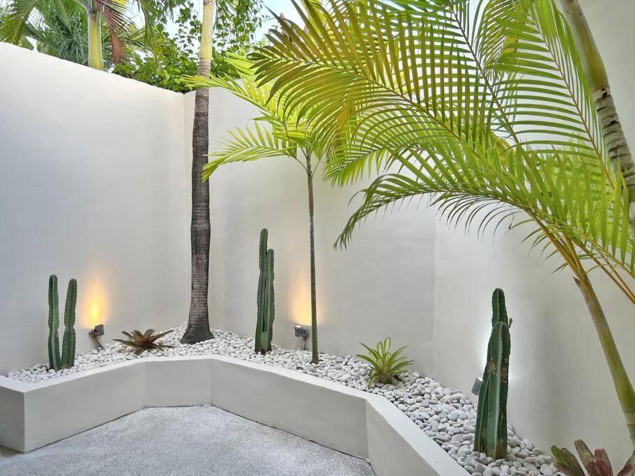 Fully Renovated 3br In - Oberoi Villa