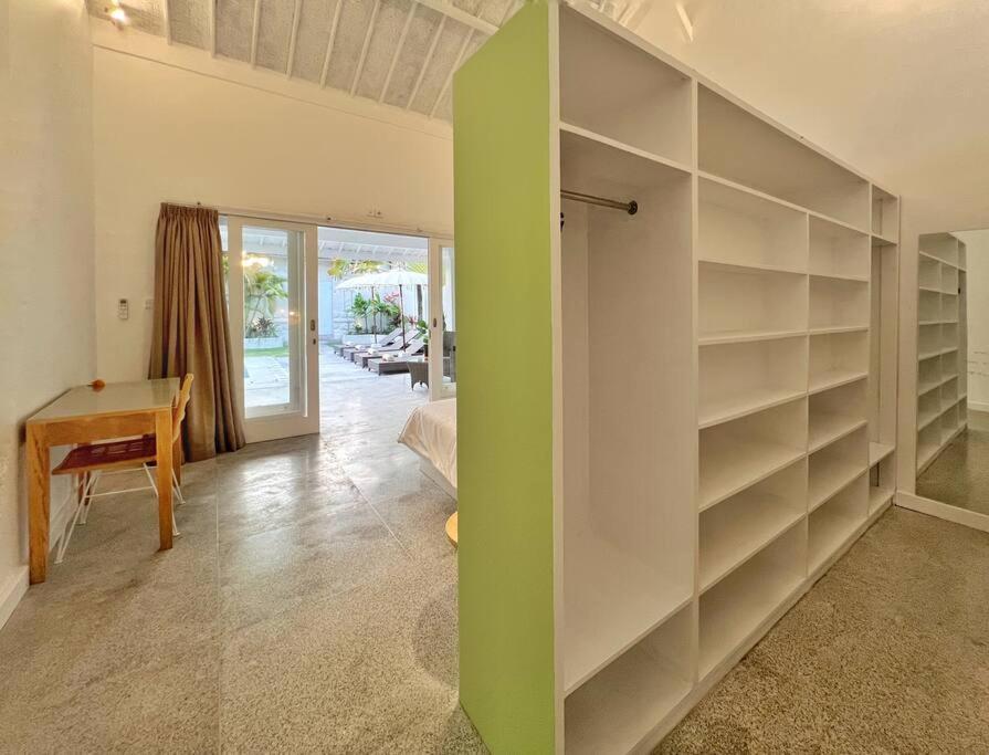 Fully Renovated 3br In - Oberoi * Seminyak (Bali)