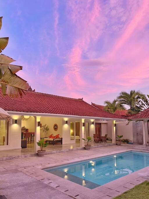 Fully Renovated 3br In - Oberoi Villa *