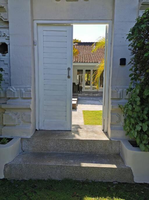 Fully Renovated 3br In - Oberoi Villa Seminyak (Bali)