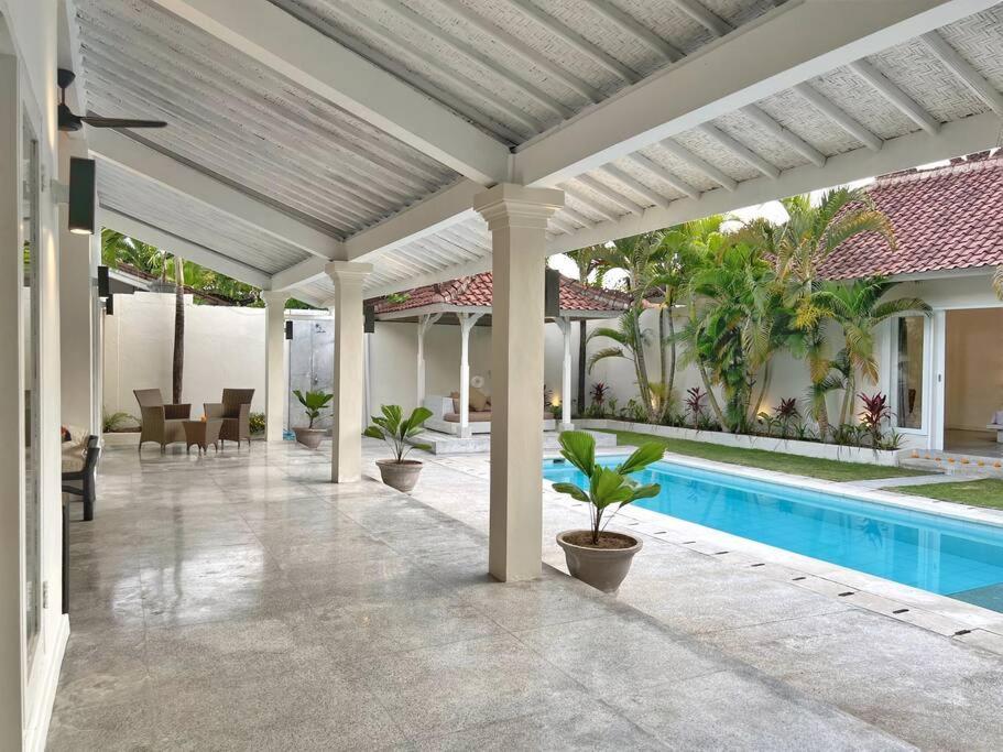 Villa Fully Renovated 3br In - Oberoi