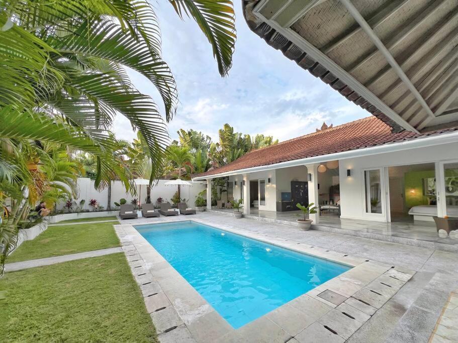 Fully Renovated 3br In - Oberoi Villa